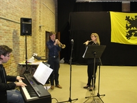 Muzikaal meesterwerk door Jan en zoon Tom op receptie N-VA Opwijk-Mazenzele